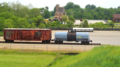 scale landscape model fake rail boxcar flickrcentral tanker railroadcars ngauge tiltshift tankercar justonerule tiltshiftmaker