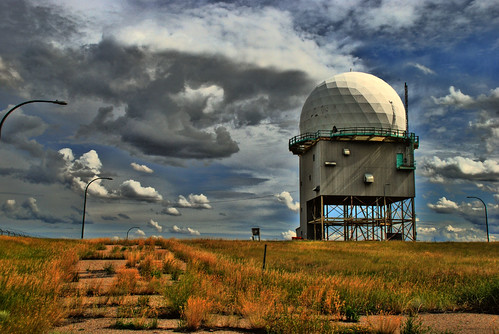 Radar tower and radome