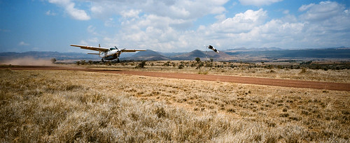 travel panorama airplane bush kodak kenya panoramic safari hasselblad savannah caravan 135 takeoff vc xpan cessna airstrip lewa
