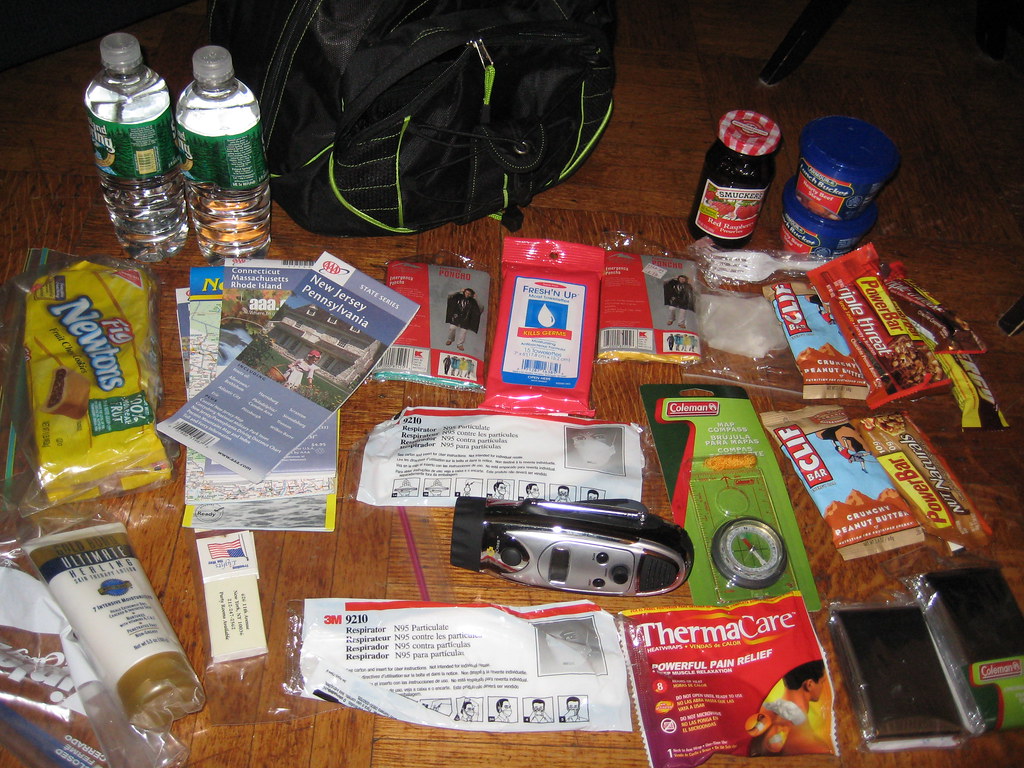 Bug Out Bag Contents in case of Zombies, Anarchy or Financial Collapse.