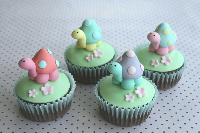 Turtle cupcakes