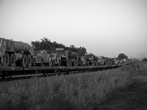 blackandwhite bw train war texas power military olympus equipment convoy greenville greenvilletexas e410 huntcountytx gtowneric