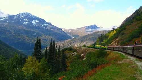 mountains alaska train landscapes skagway glaciers whitepassyukonroute skagwayak trainrideintothemountains