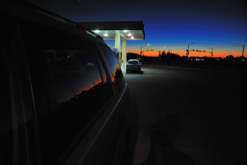 sunset newmexico reflection car gasstation nikond3 nikon2470mmf28g stream:timeline=linear eldoradoatsantafe