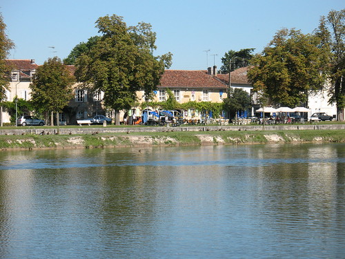 france bar river