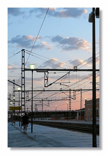 sunrise spain bahnhof trainstation spanien vinaros