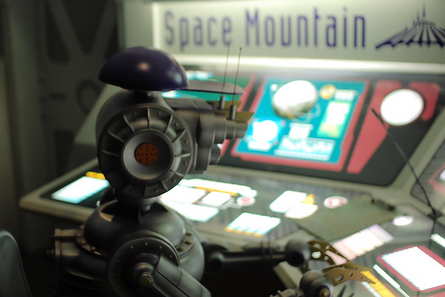 Disney - Space Future Robot Dude