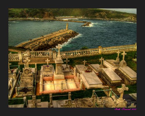 sea españa mar spain agua cementerio asturias tumbas cruces hdr luarca cantabrico aplusphoto hccity
