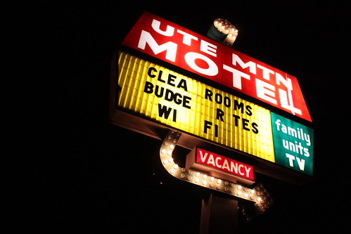 road travel mountain signs tourism sign night digital canon way eos rebel high highway scenery kiss neon open view side scenic motel roadtrip tourist retro hwy ute nighttime views mtn americana lonely neonsign roadside dslr afterdark oldsign xsi x2 oldsigns loneliest loneliestroad 450d retr ontheopenroad canoneos450d canoneosdigitalrebelxsi kissdigitalx2canon utemtnmotel noticings