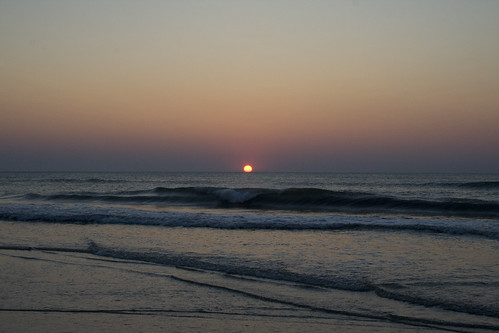 beach sunrise outerbanks