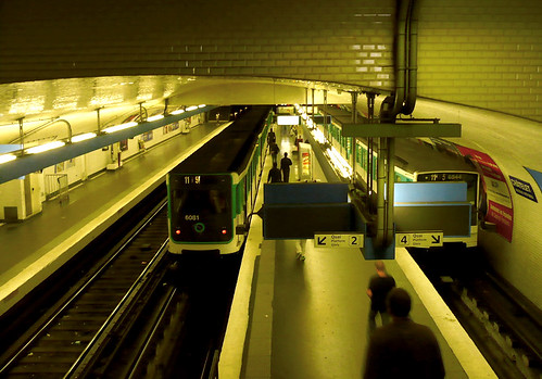 Green LIghts | Paris Metro Chatelet