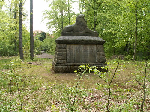 Kriegerdenkmal  in Langebrück für die Gefallenen des Ersten Weltkrieges vielleicht auch für die Opfer des Zweiten Weltkrieges und der Nazi-Herrschaft 134