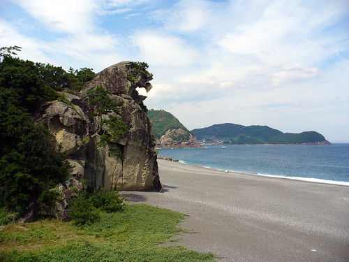 sea rock japan geotagged lion 日本 岩 海 mie kumano 三重 熊野 獅子 ライオン geo:lat=33884248533703314 geo:lon=1360983793437481