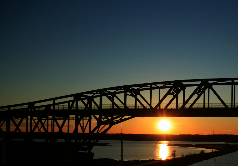 Sunset under the Bridge