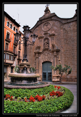santa farola maria catedral catalonia font catalunya solsona solsonès