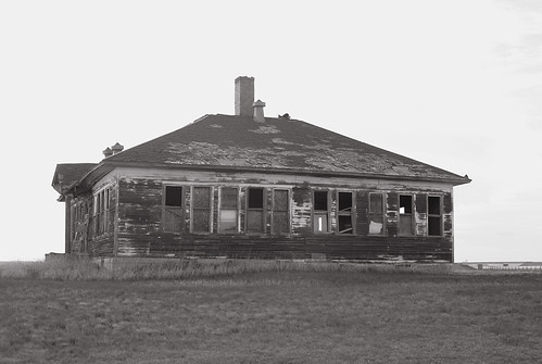 bw abandoned northdakota schoolhouse dilapidated graintrain gascoyne hettingersubdivision