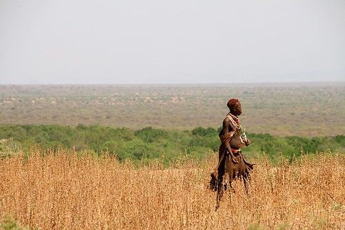 woman boys hammer river sunsets omovalley ethiopia tribe karo erbore nudeerbore
