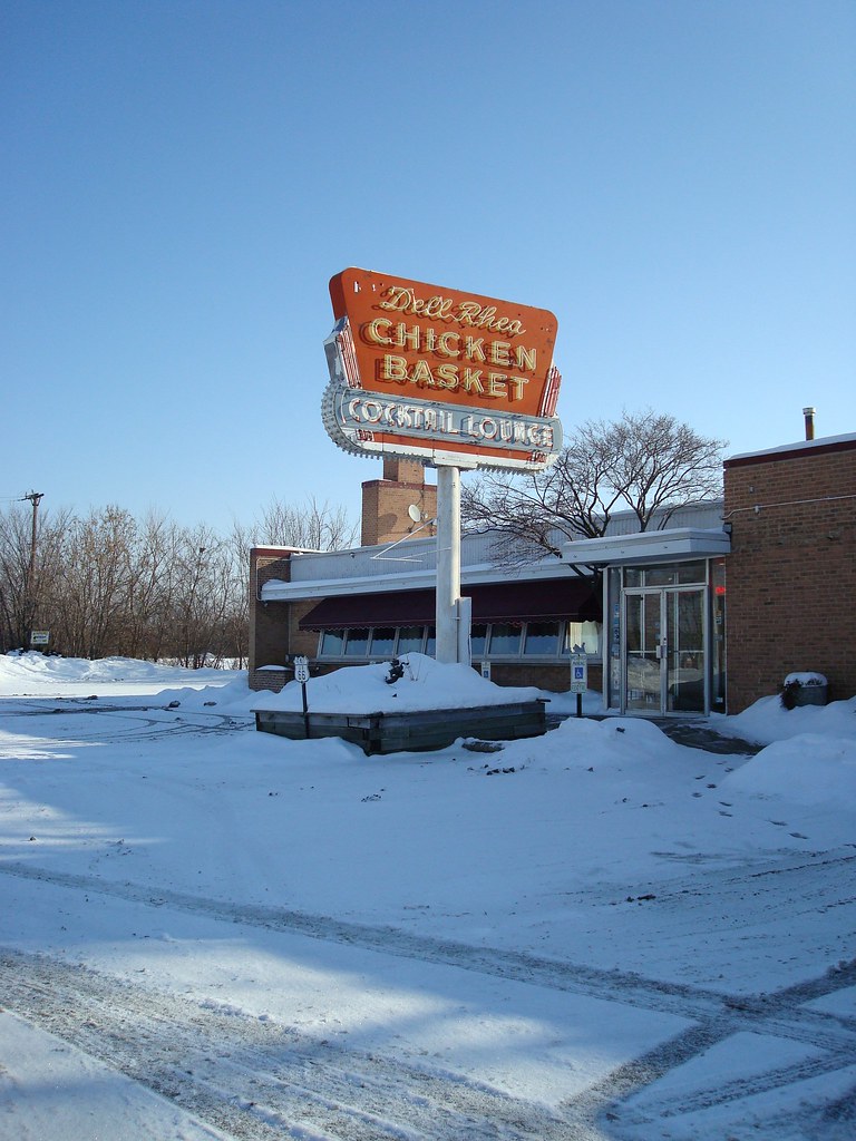 Dell Rhea Chicken Basket, Willowbrook, IL