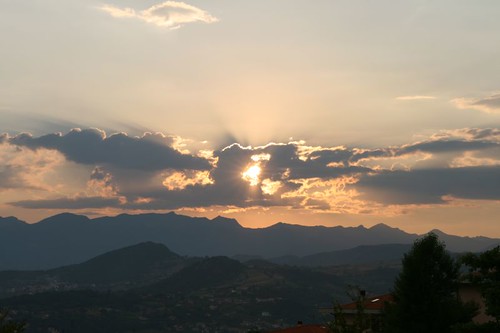 sunset italy mountain clouds italia tramonto nuvole montagna molise sigma2470 pesche eos400d