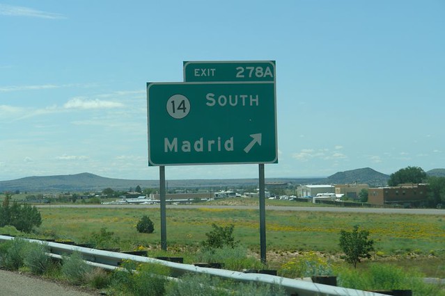 Indicación de la salida hacia la carretera 14, con destino a Madrid