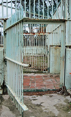 Abandoned Rhodes Zoo - Lions den gates