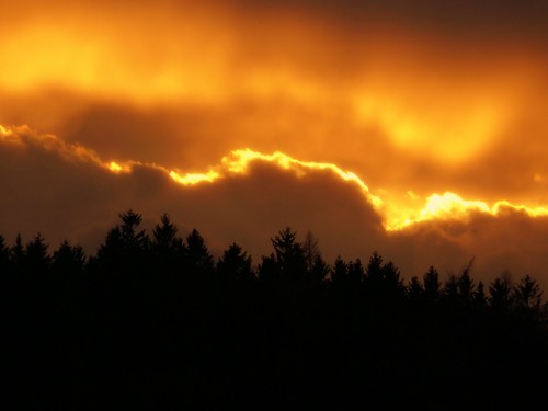 las sunset red mountain clouds forest geotagged evening abend twilight poland polska polen polonia karkonosze gory chmury riesengebirge kupferberg wieczor janowice thebp miedzianka zorze geo:lat=50875311 geo:lon=15939531 gambezia