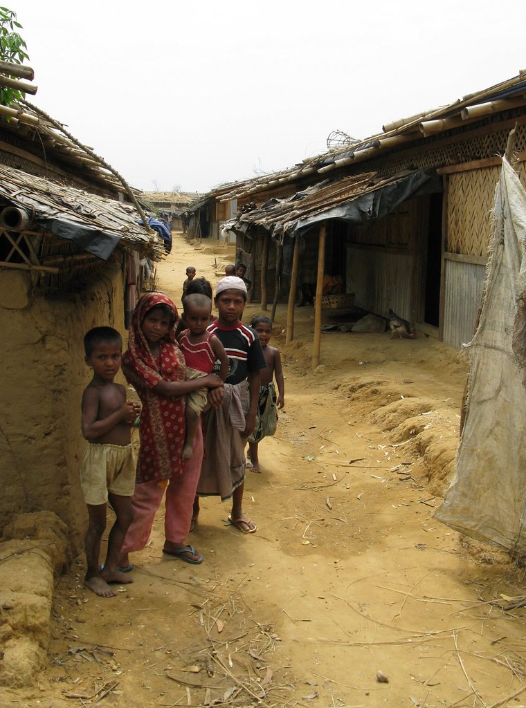 Rohingya children in the Nayapara refugee camp