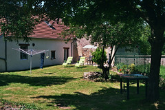 back garden - Photo of Nérondes