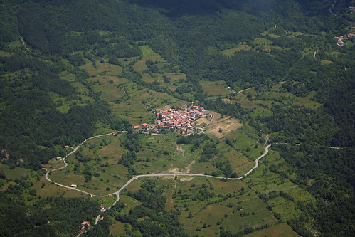 above travel sky italy panorama green nature airplane landscape town flying high village view earth top aviation hill aerial fromabove agriculture lombardia piacenza cessna skyview lombardy birdeye aeronautic oltrepò fego splendidoltrepò