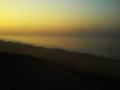 ocean pakistan sea orange beach sunrise dawn sand waves gulf shoreline shore karachi tones sind sindh picnik sandspit hawksbay mauripur ortonish arabianseaindianocean