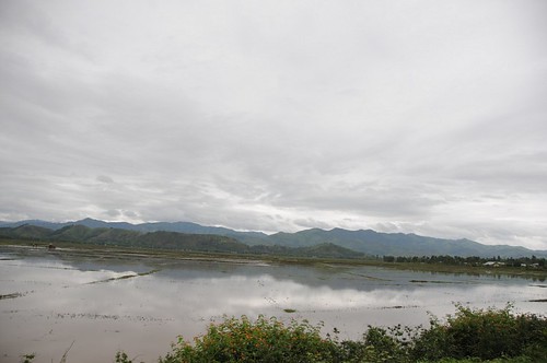 rivers manipur july2008 geo:dir=1442 geo:lat=246046366666667 geo:lon=940311383333333 riverbasins khangabok