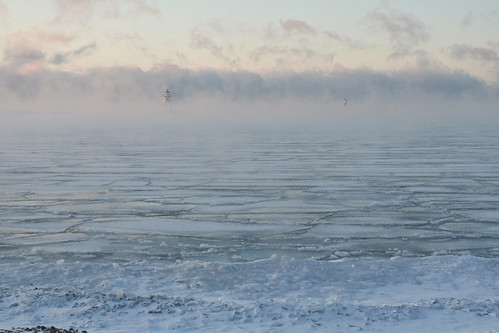 winter snow ice minnesota sunrise c15 northshore lakesuperior grandmarais seafog 20081222gmimg1159
