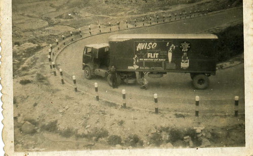 Camió Maudslay de l'ermpresa TRANSPORTS HOMS al port de l'Ordal