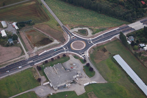 roundabout aerial bellingham dat guidemeridian tenmileroad stateroute539 twolaneroundabout