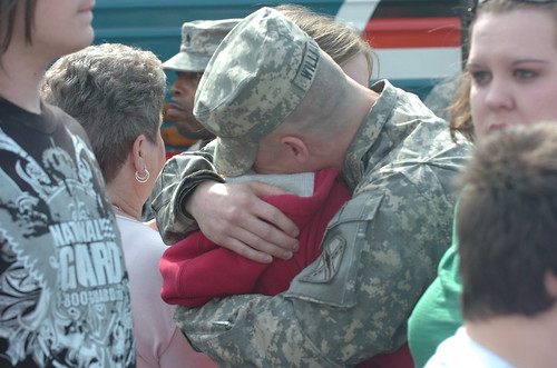 family home army virginia hug military guard company homecoming national transportation soldiers welcome february 2008 virginianationalguard 1710thtransportationcompany 1710th