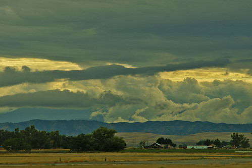 california cloud field thunder