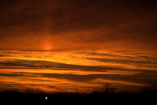 sunset cloud sunpillar