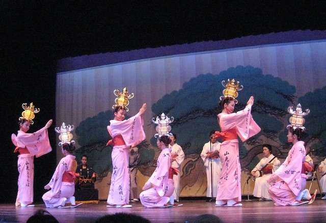 Lantern Dancers in Yachiyosa theater