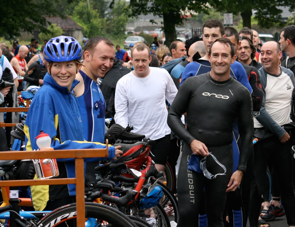 Sharing a chuckle during the briefing - TriAthy - I Edition - 2 June 2007