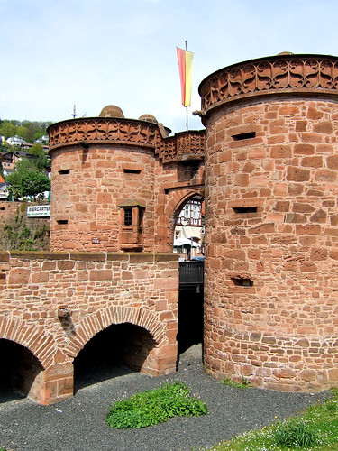 old bridge tower germany sandstone gate hessen flag f30 2008 büdingen untertor photodomino628
