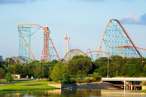 geotagged amusementpark rollercoaster titan arlingtontexas sixflagsovertexas texasgiant kodakz712is supermantowerofterror