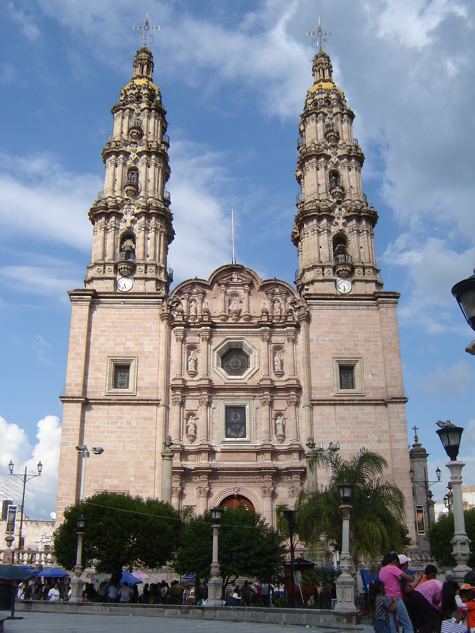 Basílica de Nuestra Señora de San Juan de los Lagos San juan, Lagos y ...