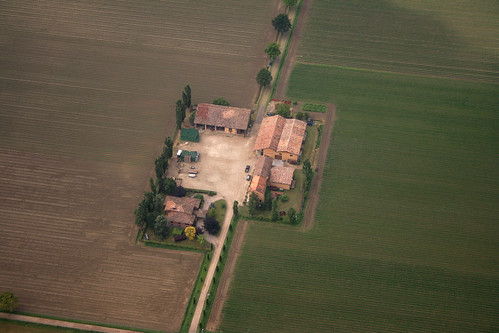 above travel sky italy panorama green nature airplane landscape flying high view earth top farm aviation aerial fromabove agriculture lombardia cessna skyview lombardy pavia birdeye aeronautic pavese voghera oltrepò oltrepòpavese splendidoltrepò cascinacampeggia