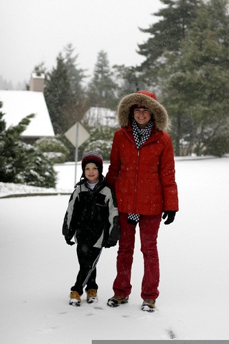 nick and rachel embarking on a snowy walk to school    MG 6418
