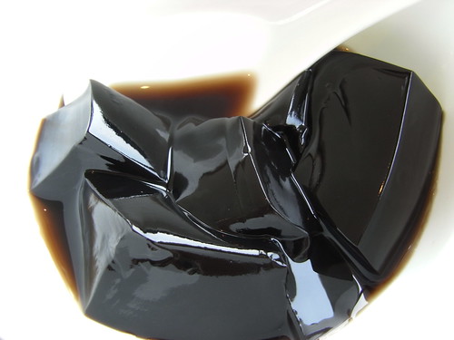亀のゼリー Chilled Black Jelly with Honey