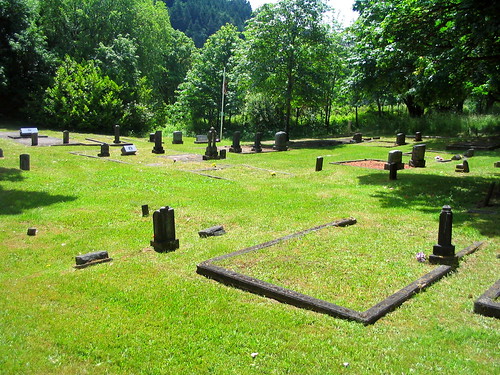 cemetery graveyard oregon drain douglascounty deadmantalking