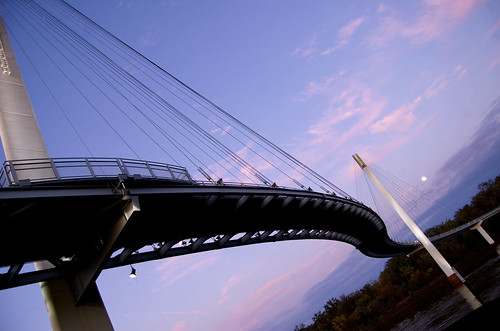 bridge sunset moon nebraska curvy fullmoon omaha cablebridge pedestrianbridge senatorbobkerreypedestrianbridge
