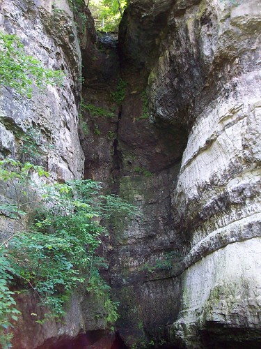 rock wall spring head
