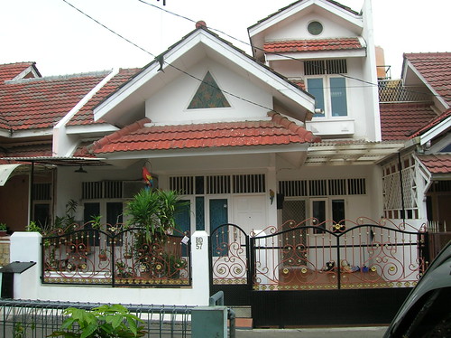 DIJUAL : Rumah di Taman Galaxi, Bekasi Selatan