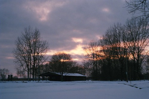 winter sunset film 35mm december minolta 2009 redarrowpark marinettewi minoltasrt100